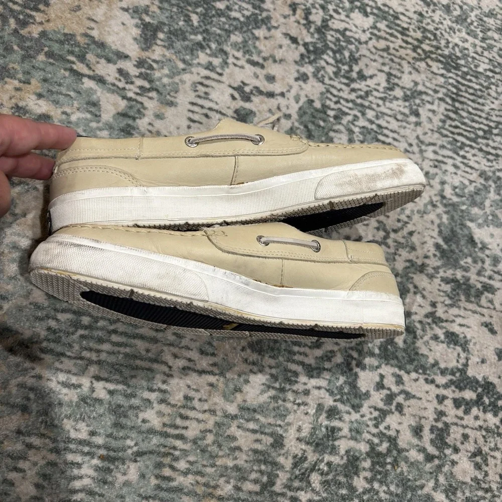 Cream leather Sebago Docksides boat shoes 10M